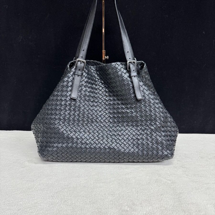 葆蝶家 Bottega Veneta  黑色 羊皮 全皮編織 40*28 *30cm 附件 塵袋🧡-0