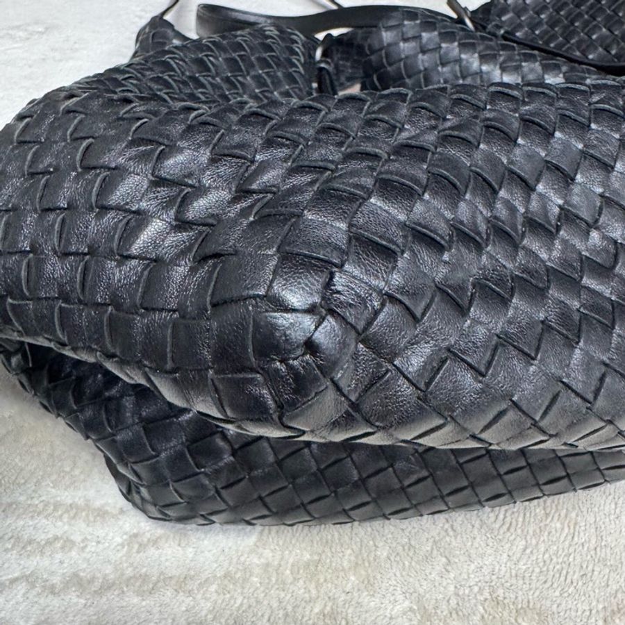 葆蝶家 Bottega Veneta  黑色 羊皮 全皮編織 40*28 *30cm 附件 塵袋🧡-6