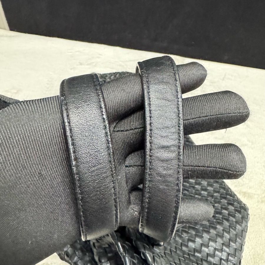 葆蝶家 Bottega Veneta  黑色 羊皮 全皮編織 40*28 *30cm 附件 塵袋🧡-17
