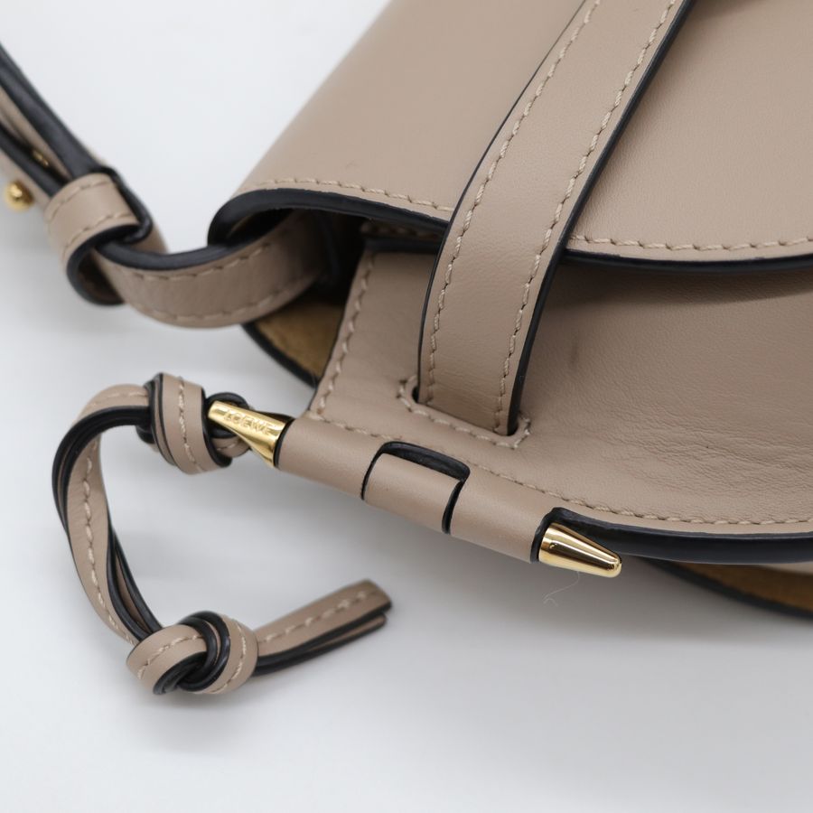 Loewe 羅威 Mini Gate 燕麥色 牛皮 斜挎包 單肩包-10
