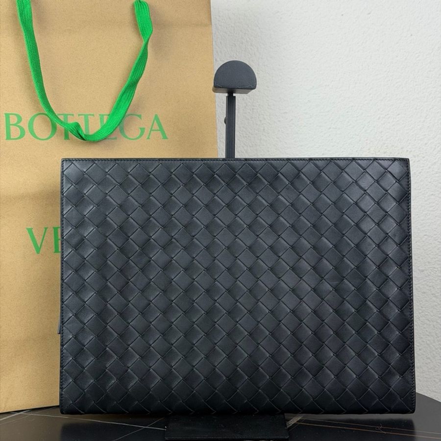 闲置新Bottega Veneta 葆蝶家 bv黑色牛皮编织手拿包-0
