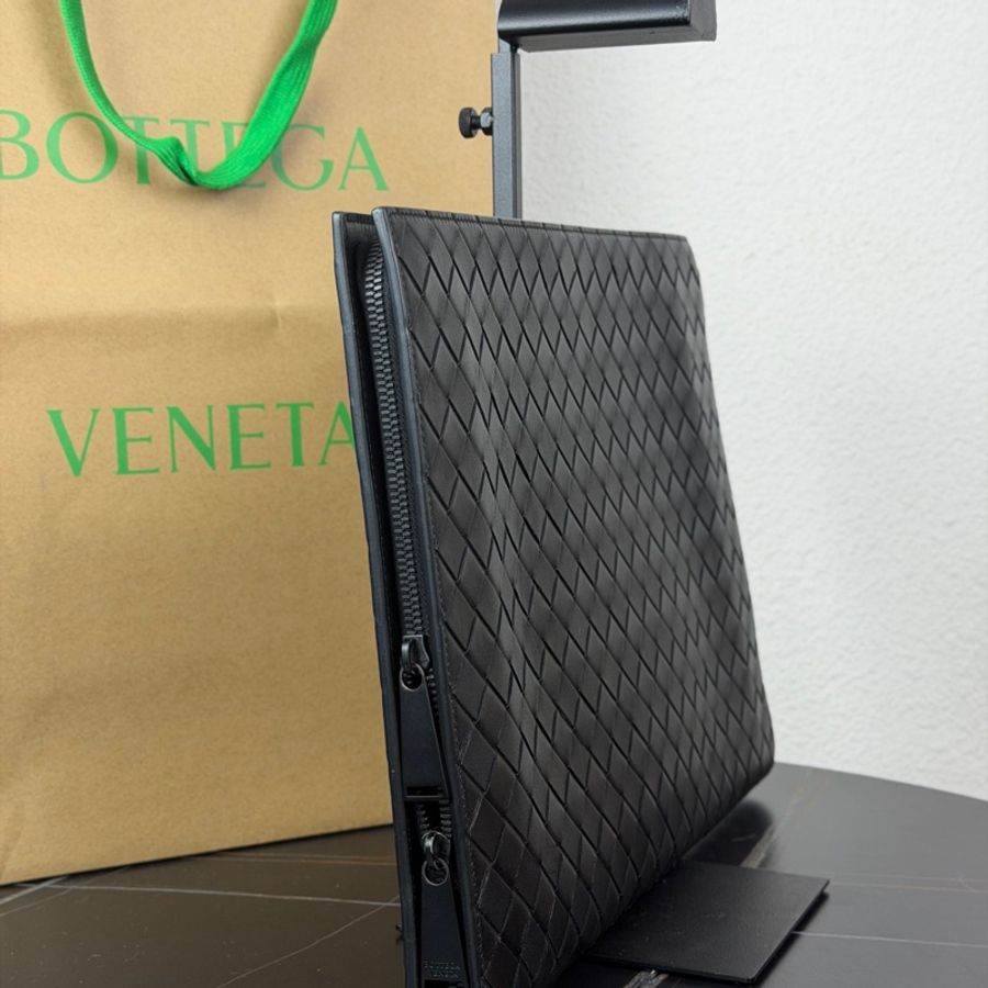 闲置新Bottega Veneta 葆蝶家 bv黑色牛皮编织手拿包-2