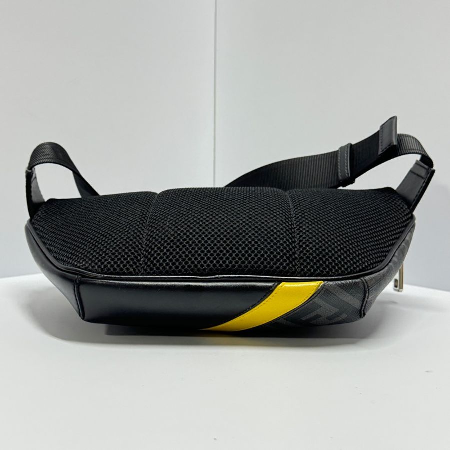 【近全新🆕】 FENDI 經典老花 胸包/斜跨包 專櫃新款🎁-5
