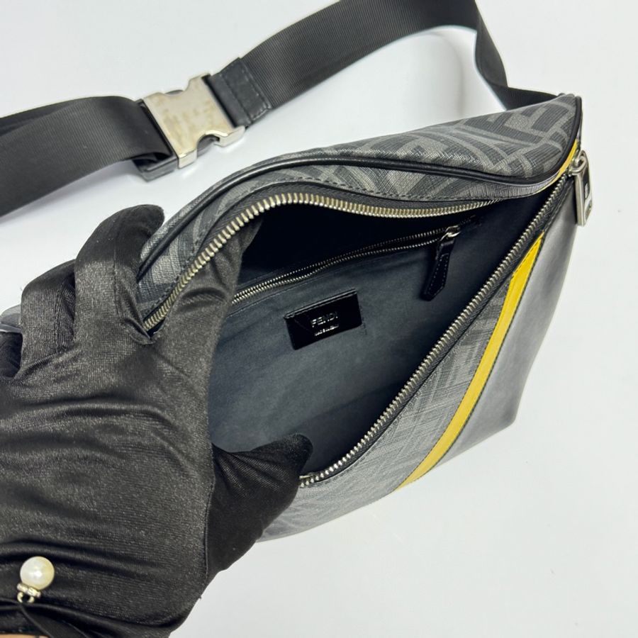 【近全新🆕】 FENDI 經典老花 胸包/斜跨包 專櫃新款🎁-8