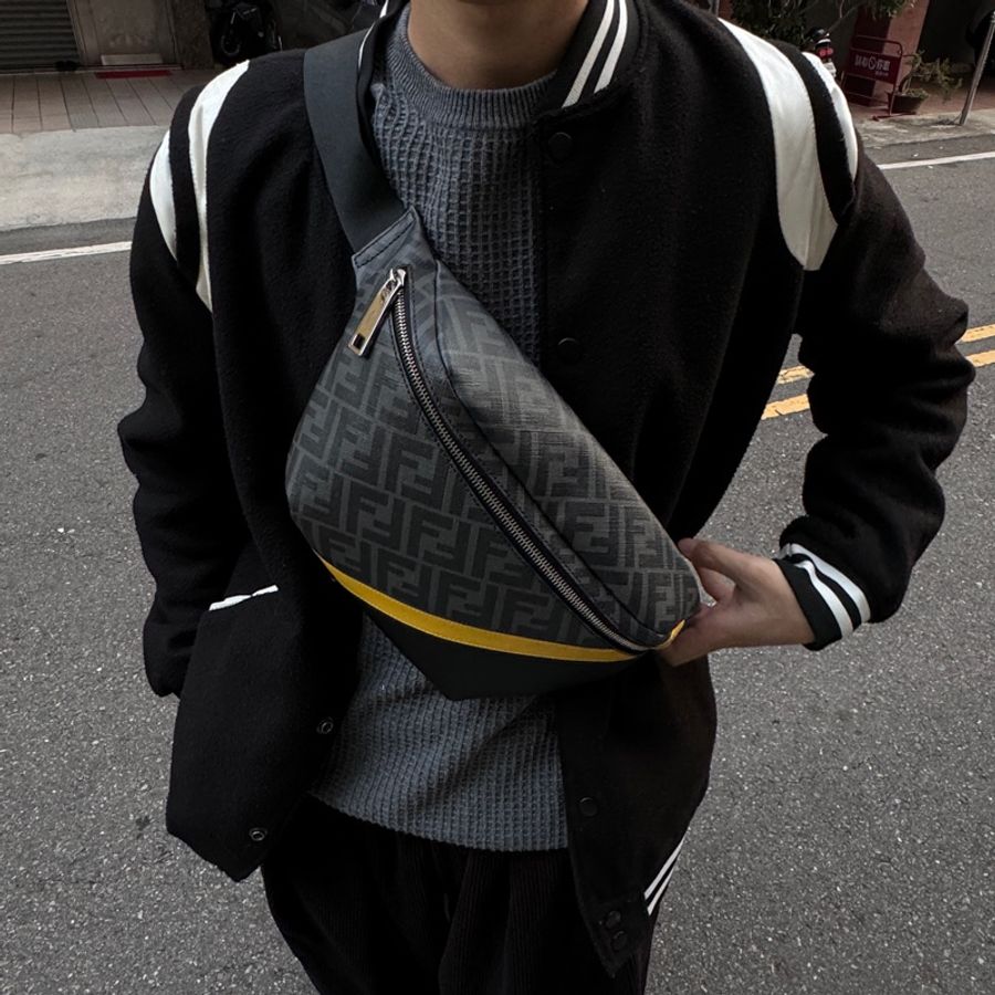 【近全新🆕】 FENDI 經典老花 胸包/斜跨包 專櫃新款🎁-10