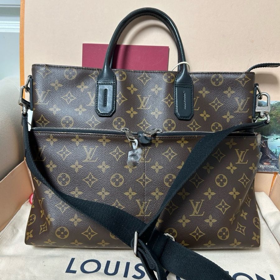 閒置新LV老花郵差包 手提斜挎兩用 送禮自用都合適 老花公文包 手提-0
