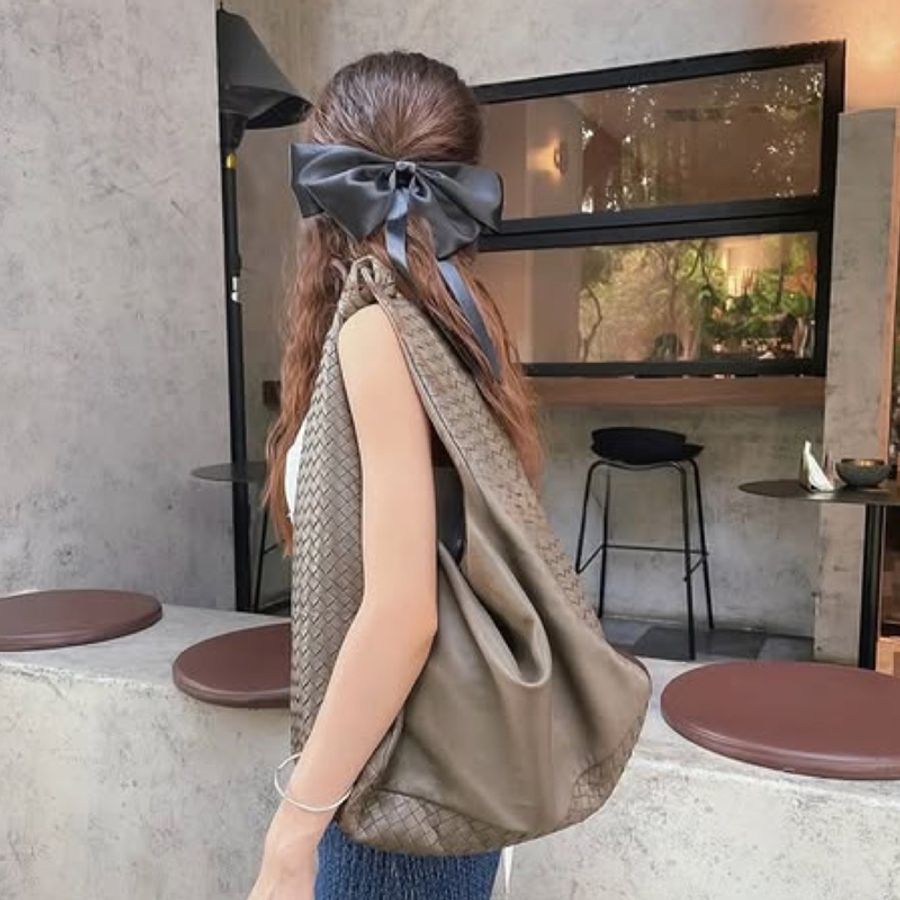 Bottega Veneta 卡其色 奶茶色 蝴蝶結 編織 Hobo 單肩包-21