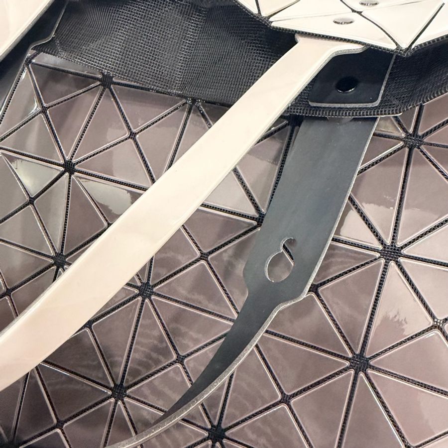 ISSEY MIYAKE 三宅一生 BAO BAO 雙色 六格 手提包 肩背包-26