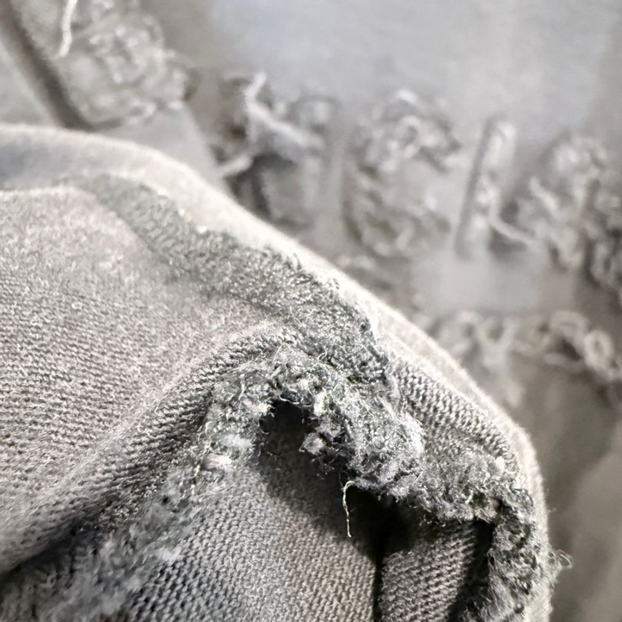 全新✨Balenciaga✨丹寧字母貼布做舊長袖上衣 Oversize 男女皆可-12