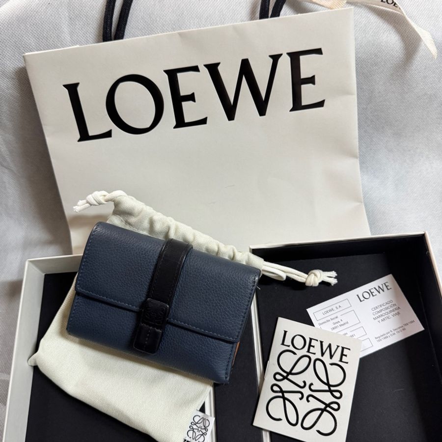 LOEWE 三折短夾／短夾 深藍色粒面牛皮-0