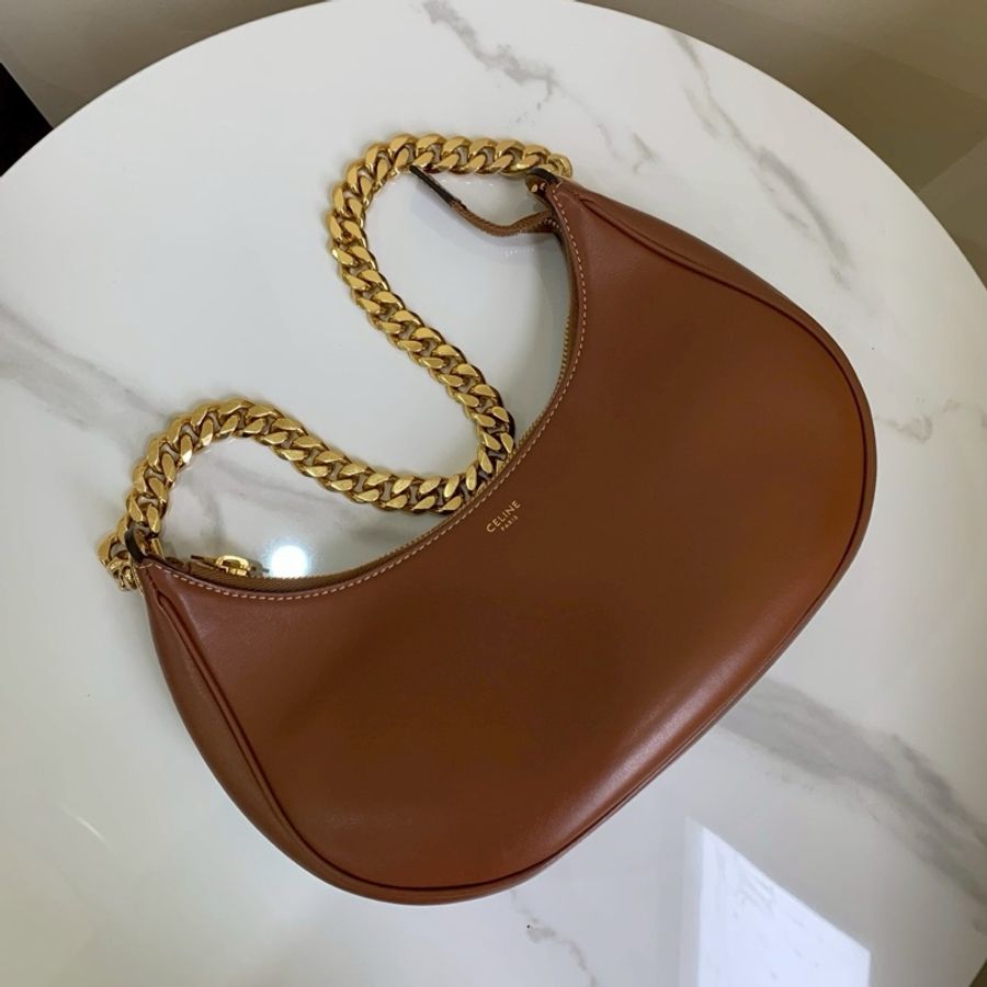Celine 焦糖棕Ava｜秋冬氛圍感代表包🍂-5