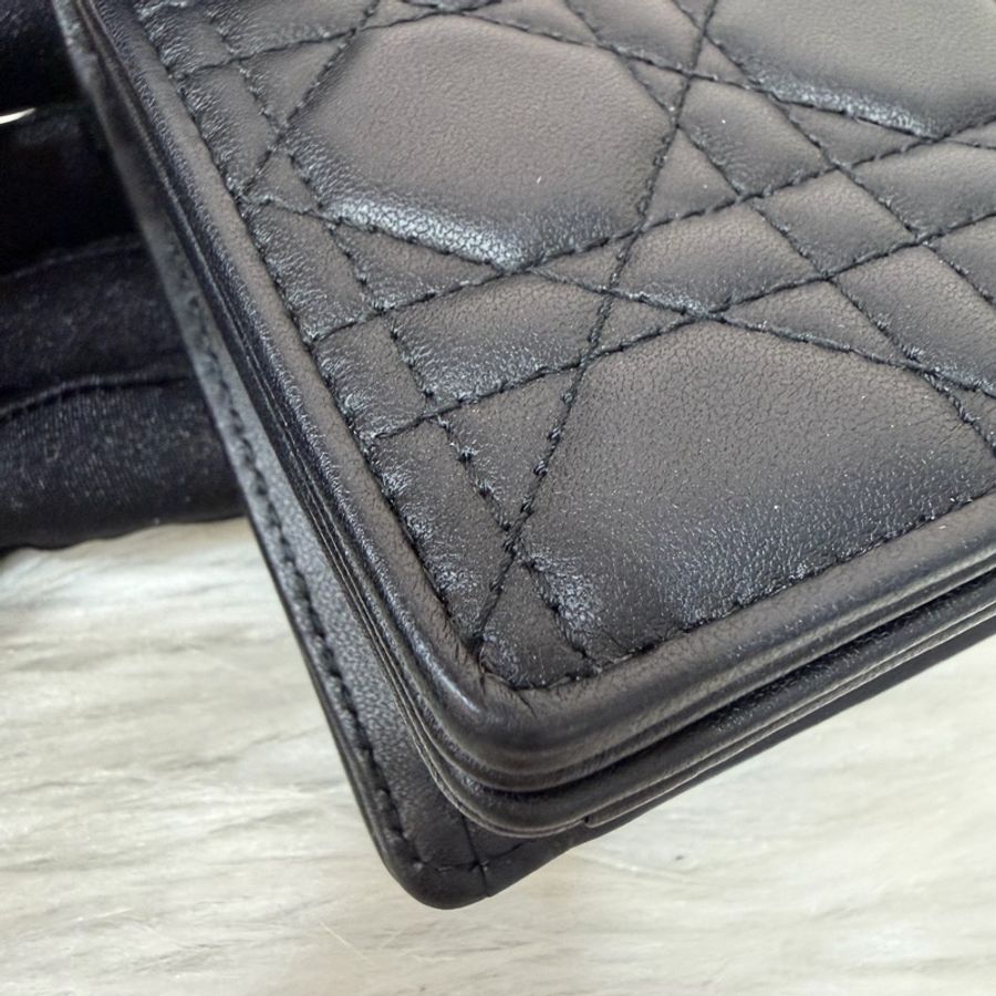 DIOR LADY DIOR S0204 黑皮 金釦 woc 手拿包 斜背包-6