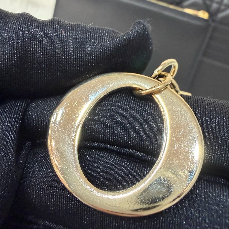 DIOR LADY DIOR S0204 黑皮 金釦 woc 手拿包 斜背包-75