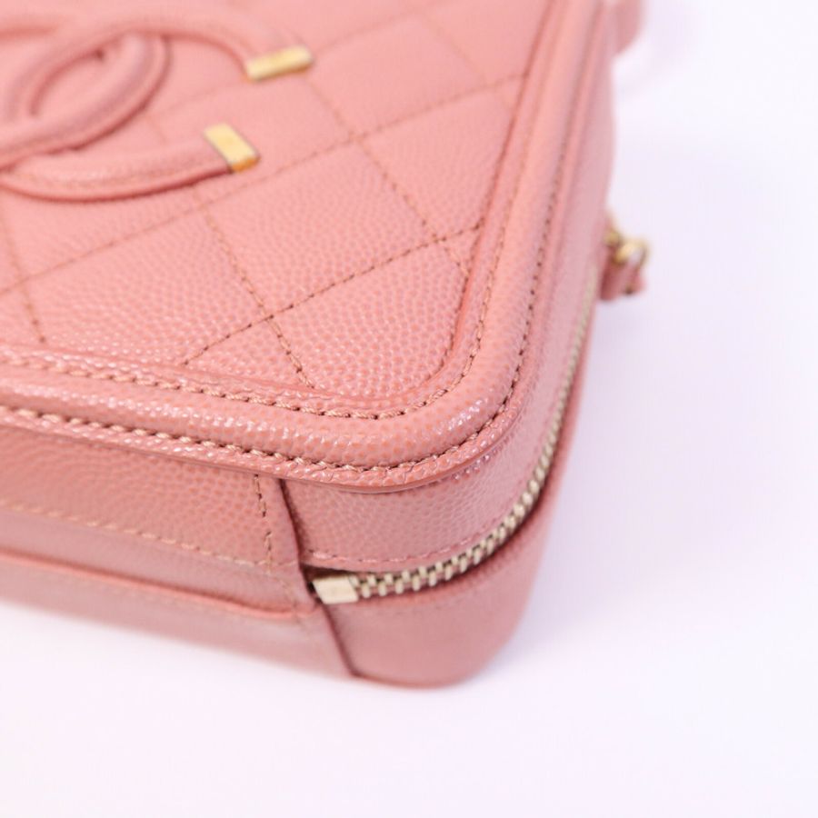 CHANEL 牛皮皮革Vanity Case 17cm鏈帶手挽肩背兩用袋-10