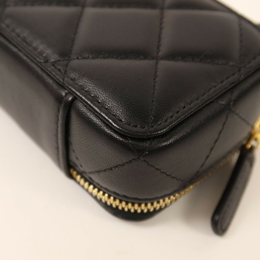 CHANEL 羊皮皮革Mini Vanity Case鏈帶肩背袋-14