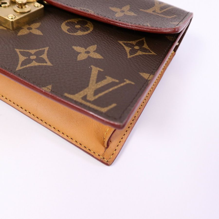 LOUIS VUITTON Monogram S Lock Belt Pouch GM腰包-10