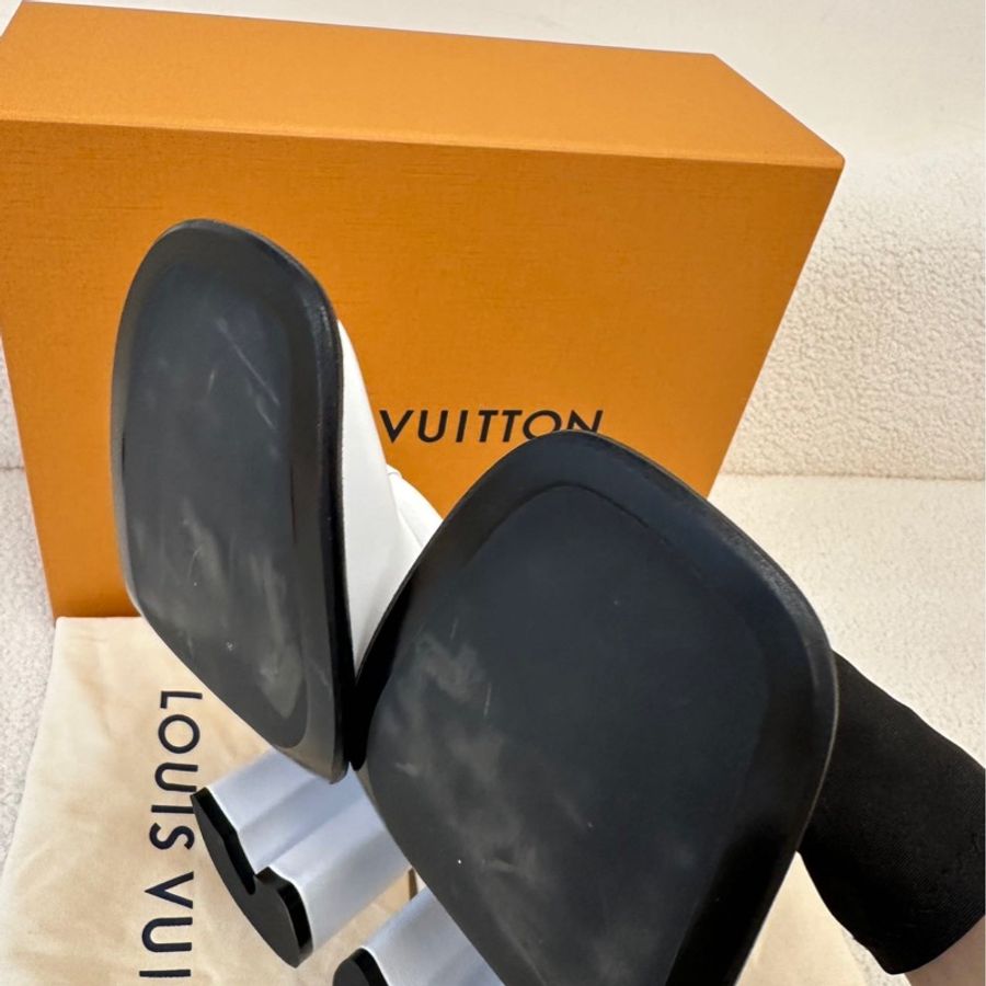 LV 白色大頭鞋 39 碼 僅試穿-3