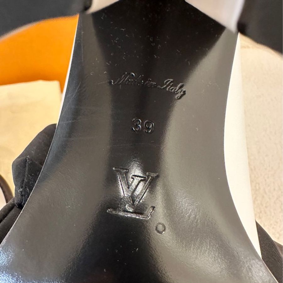 LV 白色大頭鞋 39 碼 僅試穿-13