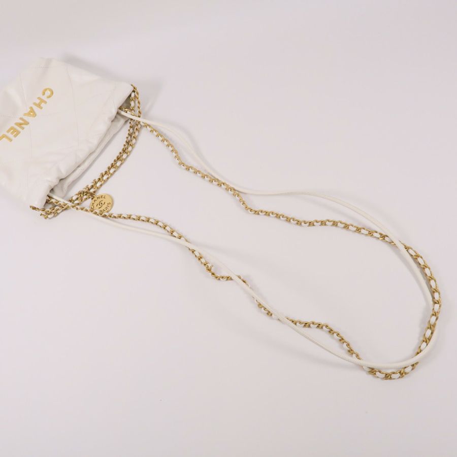 CHANEL 牛皮皮革22 Mini鏈帶肩背袋-7