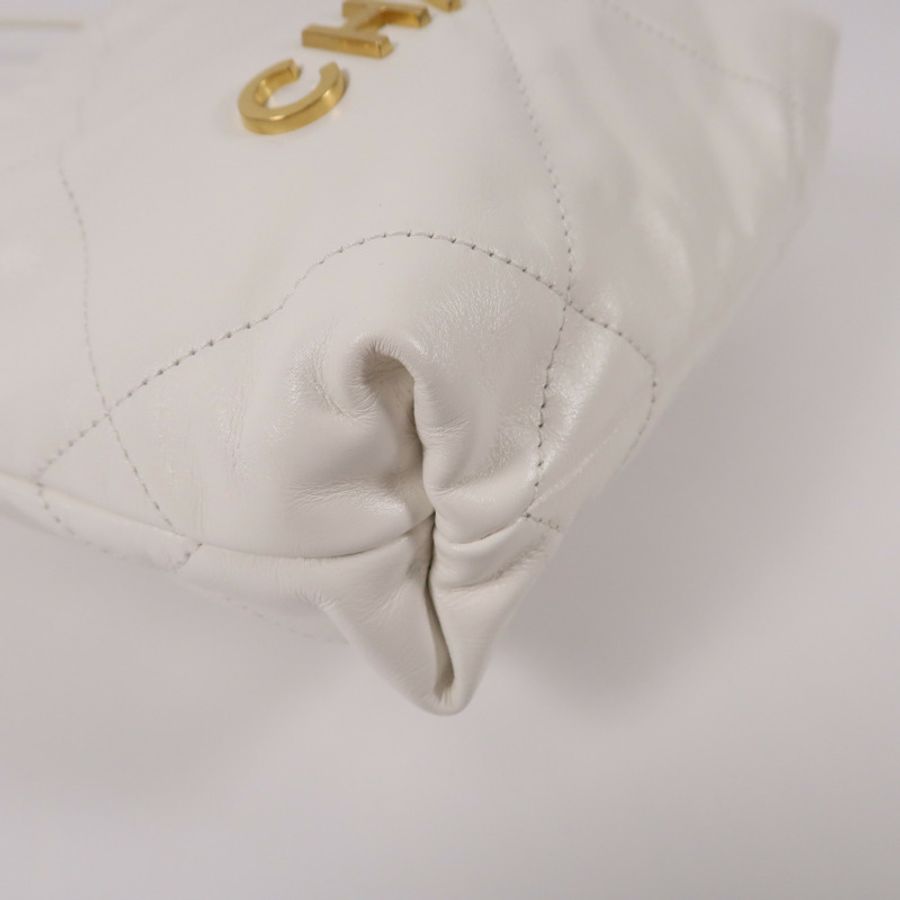 CHANEL 牛皮皮革22 Mini鏈帶肩背袋-10