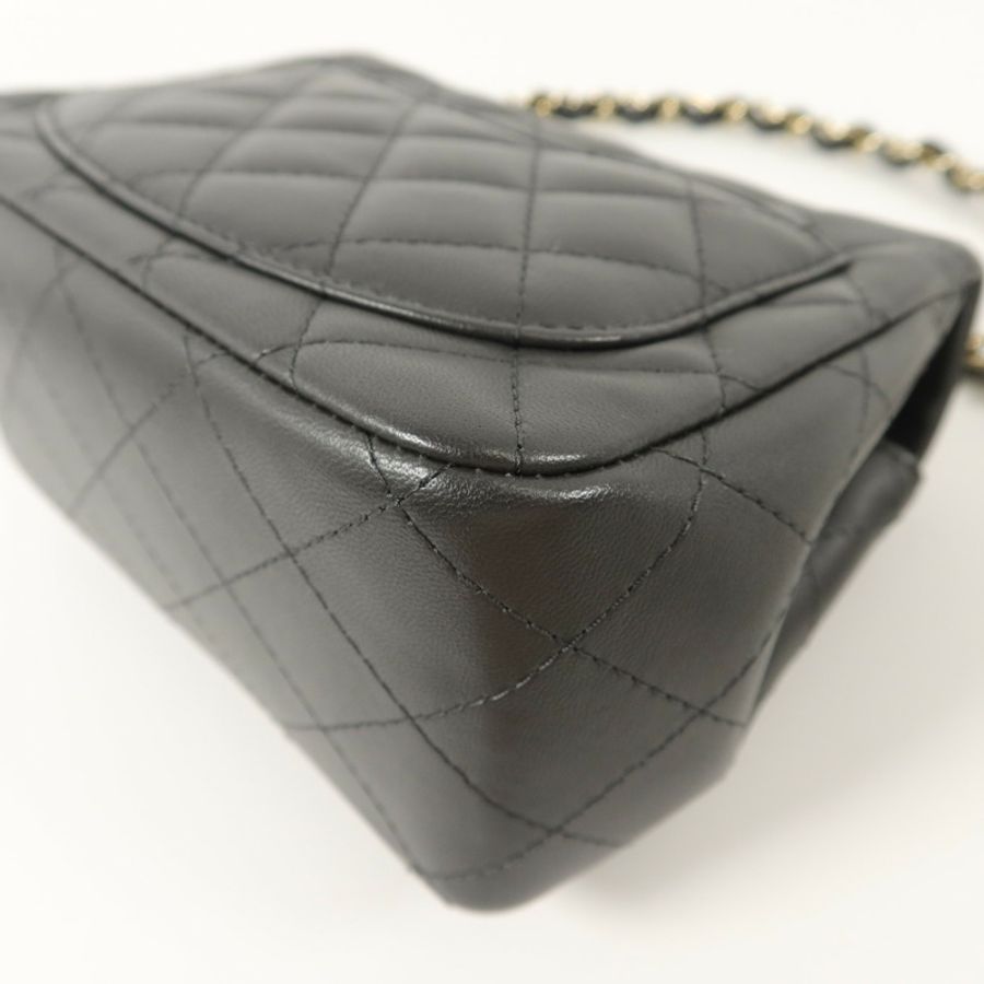 CHANEL 羊皮皮革Mini Classic 17鏈帶肩背袋-12
