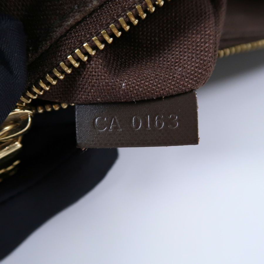 LOUIS VUITTON Damier Beaubourg肩背袋-7