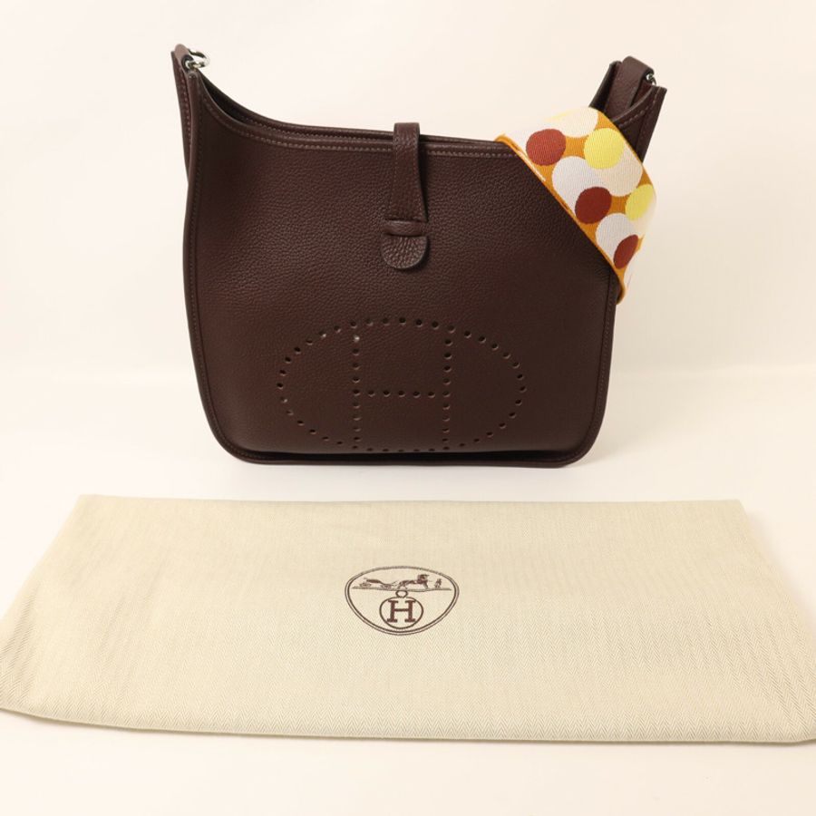 HERMES Clemence皮革Evelyne PM肩背袋Rouge Sellier-9