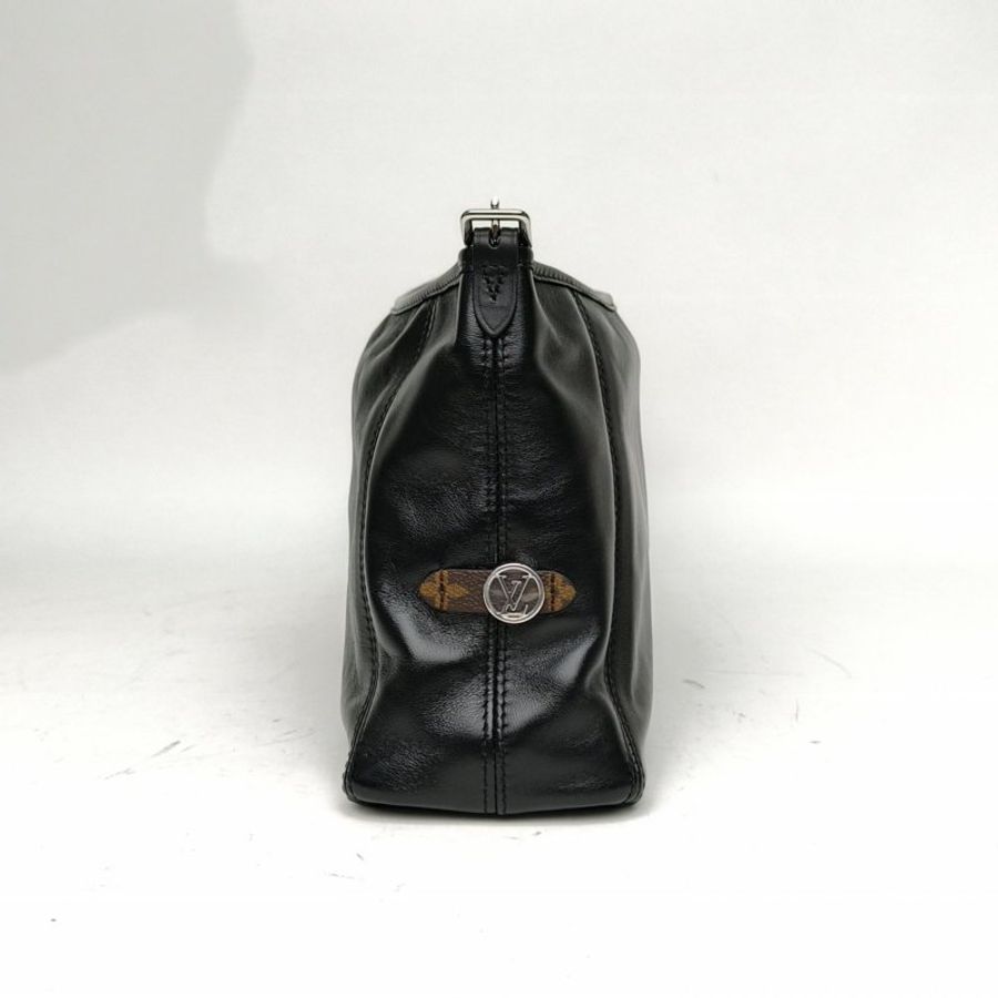 LOUIS VUITTON CARRYALLEastWest黑色羊皮銀扣晶片肩背包-1