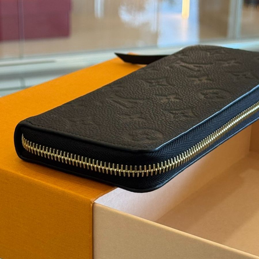 *SHIHNA名牌精品* LV M60171 Clemence 經典花紋全皮革壓紋拉鍊長夾-6