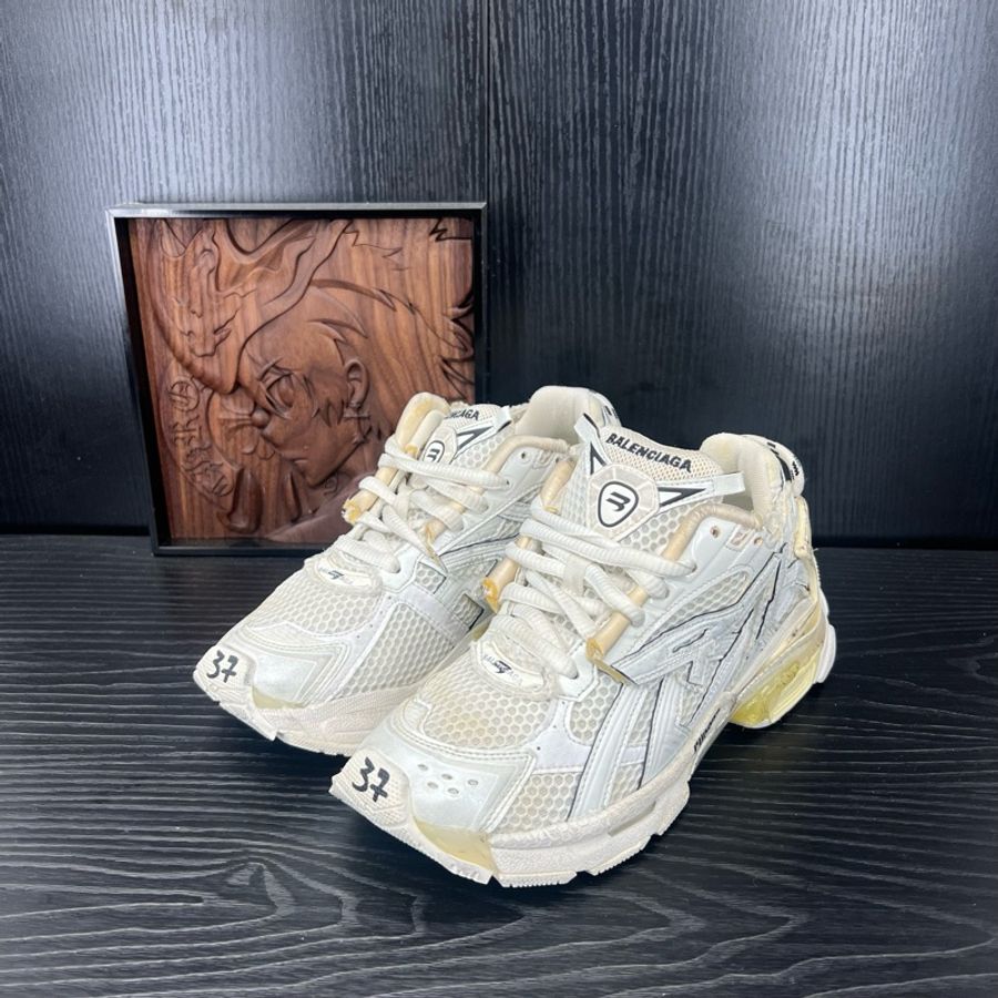 Balenciaga巴黎世家 runner做舊白 碼數 37碼-0