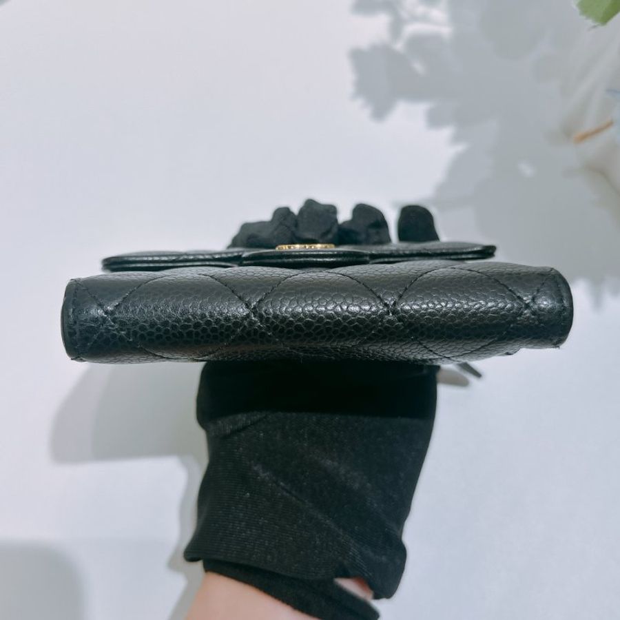 TW4843 Chanel 香奈兒 經典 三摺疊 短銀包 黑金 荔枝皮 Classic Flap Short Wallet Caviar Black x GHW-5