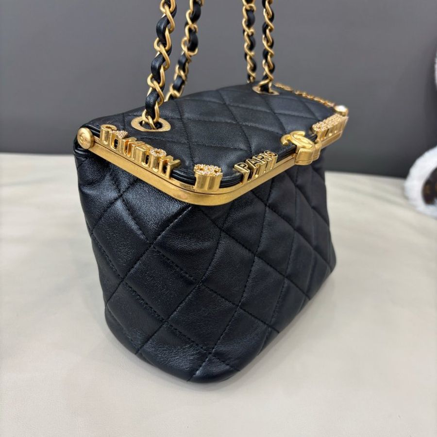 近新品 香奈兒/Chanel 黑金kiss lock蛙口鏈條包 芯片款-2