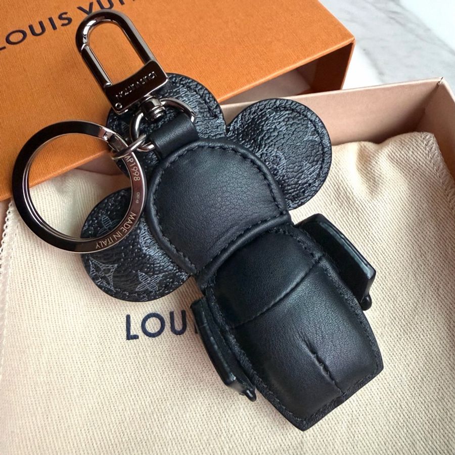 LV MP1998 全黑vivienne Forever 限量系列 鑰匙圈/吊飾兩用～-1
