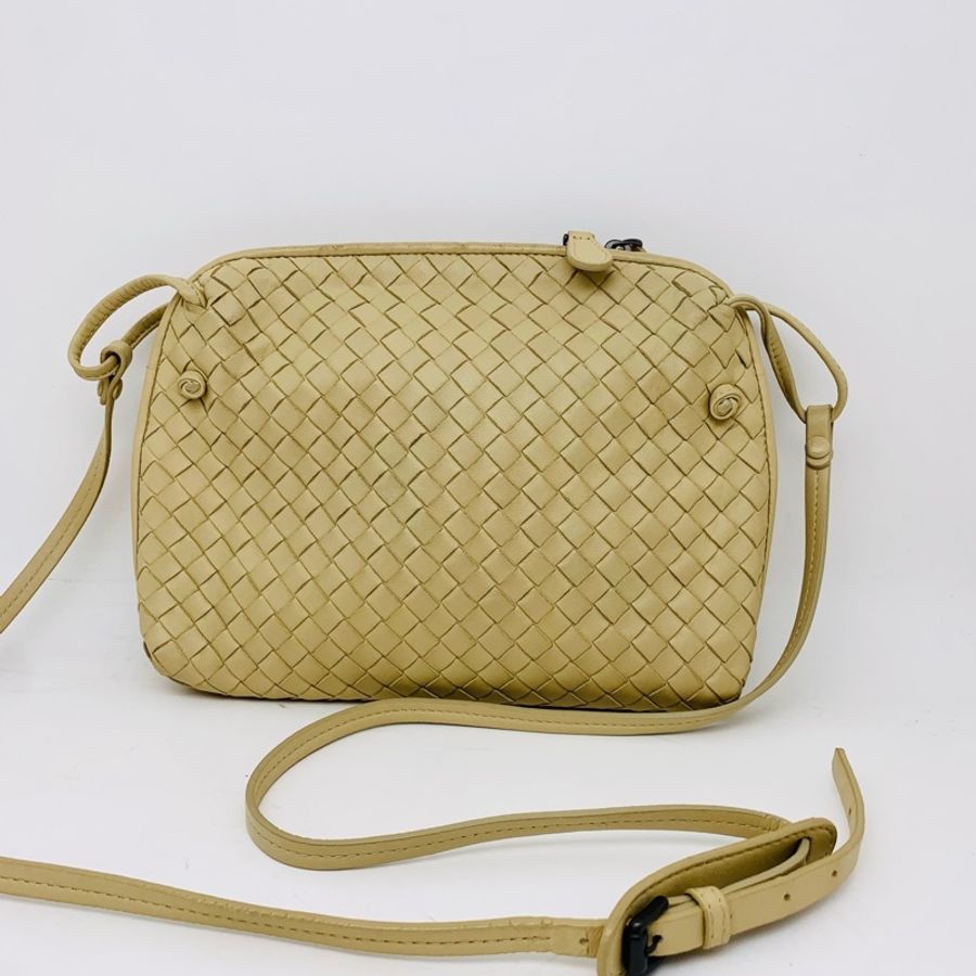 Bottega Veneta (葆蝶家)編織斜挎包 尺寸:28*20*6-0