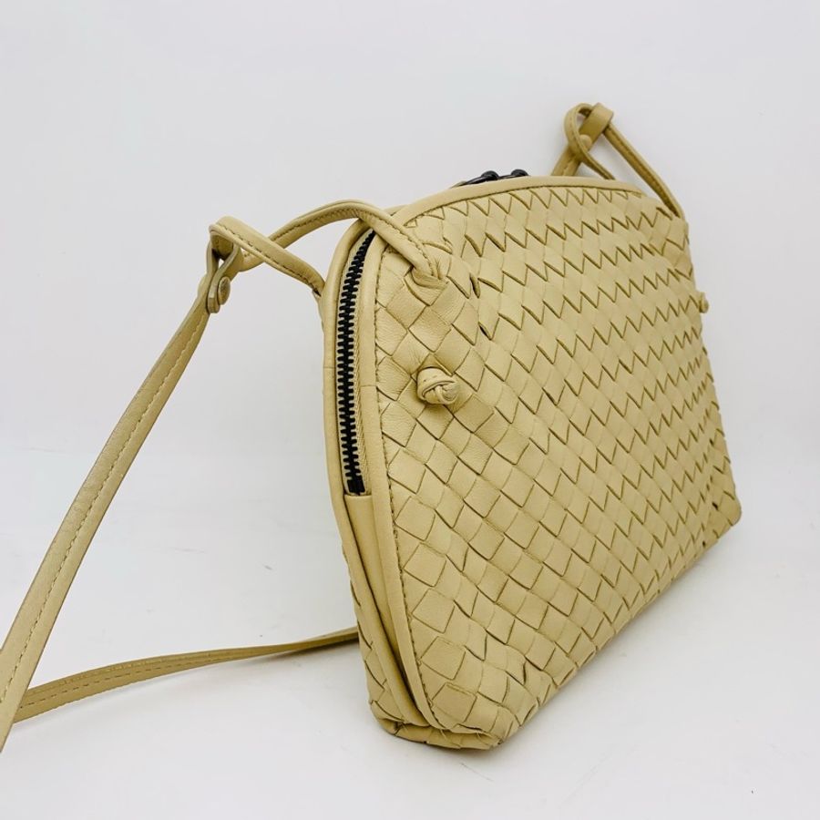 Bottega Veneta (葆蝶家)編織斜挎包 尺寸:28*20*6-3