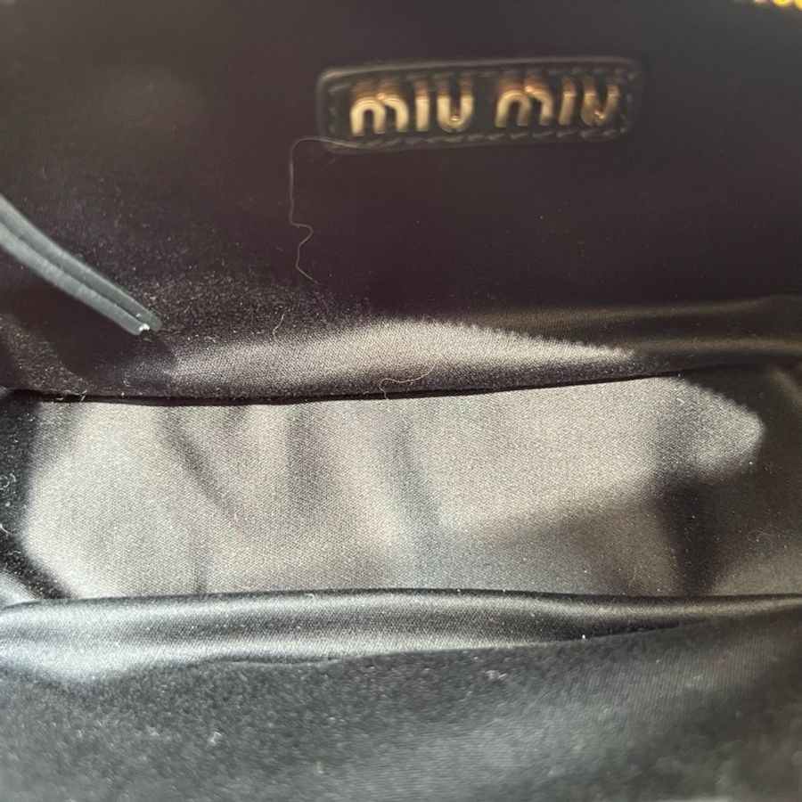 繆繆/Miu Miu 黑色機車pocket腋下單肩包-7