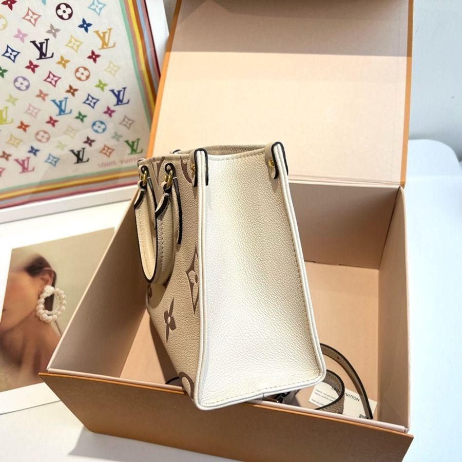 Louis Vuitton 路易威登 小號白色onthego 芯片 底長25-7