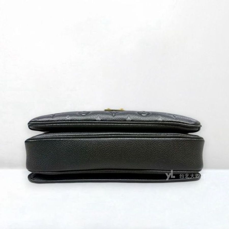 A13142-LV Pochette Metis 黑色牛皮壓紋郵差包M41487-4