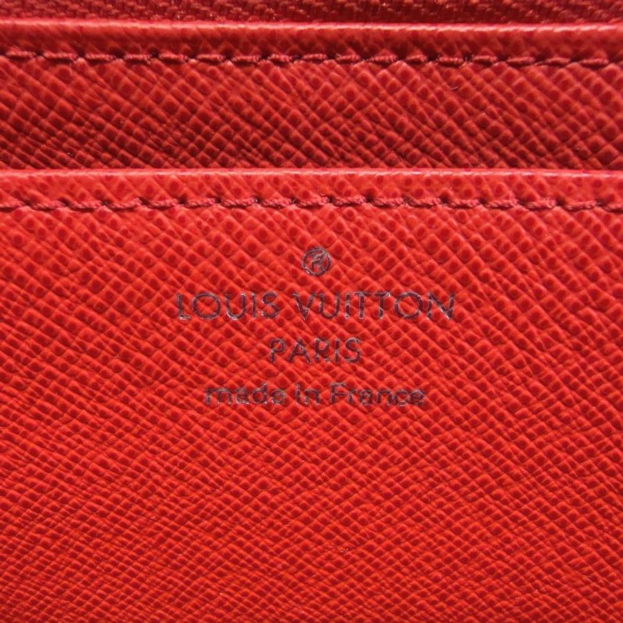 LV Twist水波紋紅銀扣鎖長夾-7