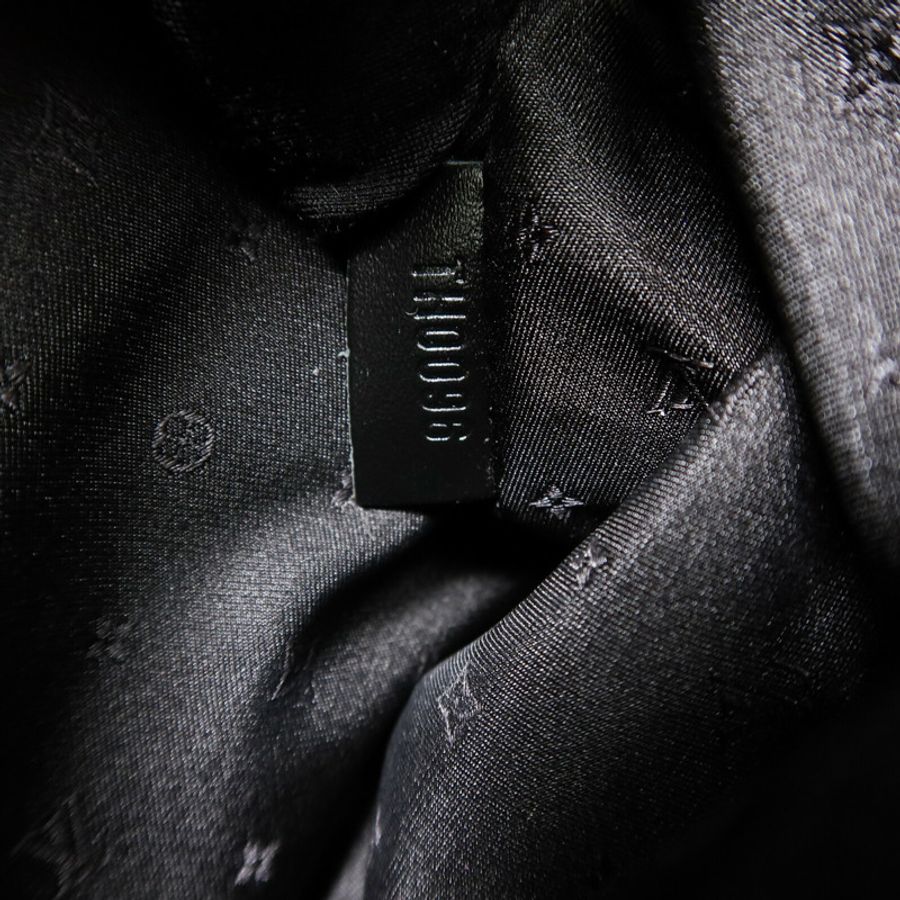 LOUIS VUITTON Suhali Lockit PM手挽袋-6