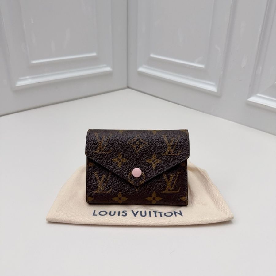 閒置新Louis Vuitton路易威登 粉豆三折錢包-5