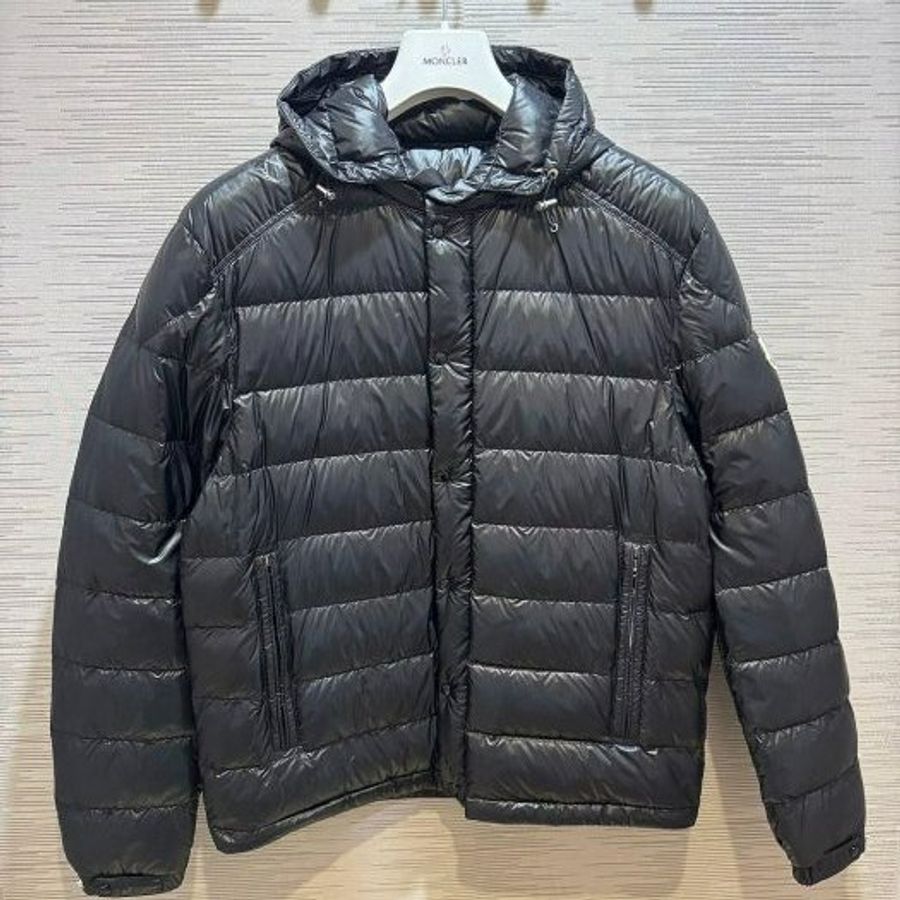 💎Han's house精品服飾💎MONCLER Gliere 羽絨 連帽 外套 可手水洗 義大利製 現貨 3 原價61200-0