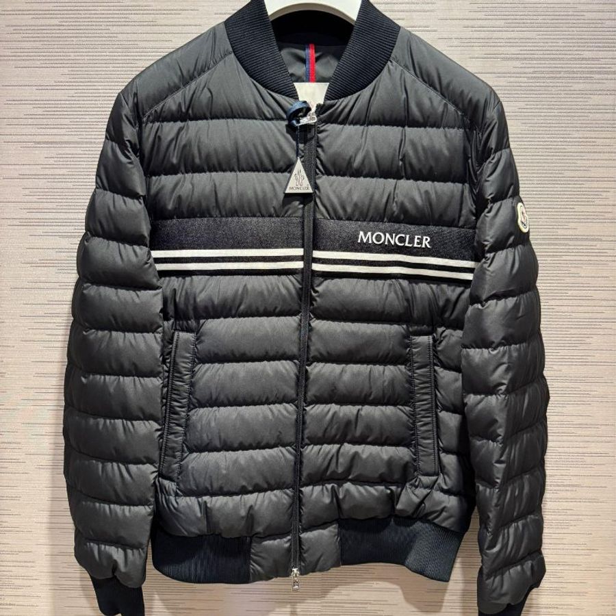 💎Han's house精品服飾💎  moncler Mounier 羽絨 外套 消光 黑 可手水洗 現貨6 原價52600-3