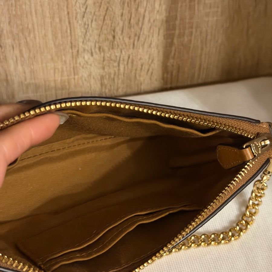 Coach Nolita 焦糖色金鍊腋下包｜真皮 手拿包 小包 肩背包 腋下包 鏈條包-1