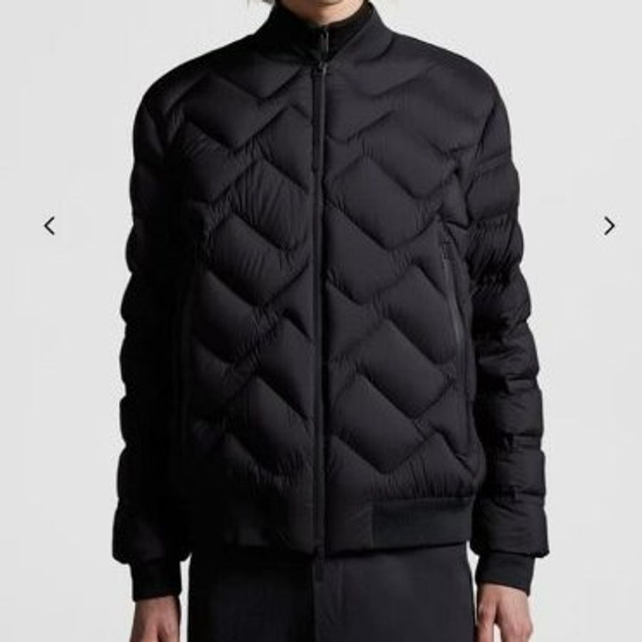 💎Han's house精品服飾💎 moncler Ubac 羽絨 外套 可水手洗 現貨 4 原價56600-6