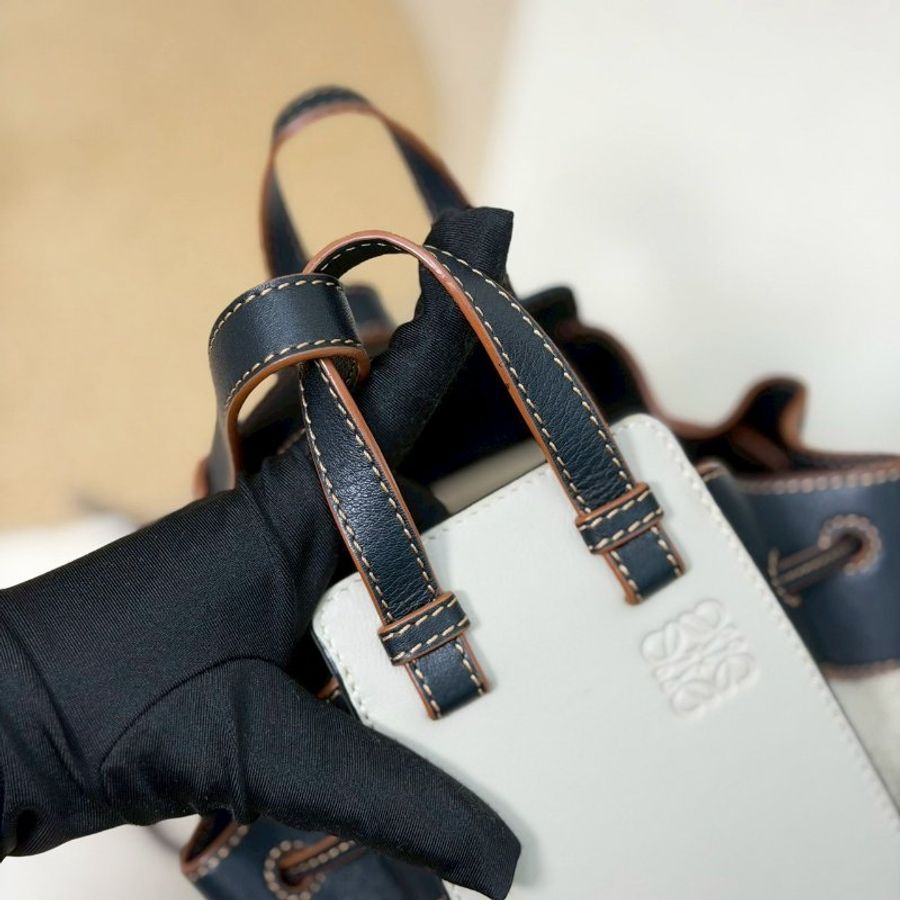 🏷Loewe 羅意威．Mini Hammock 吊床包/客人寄賣-17