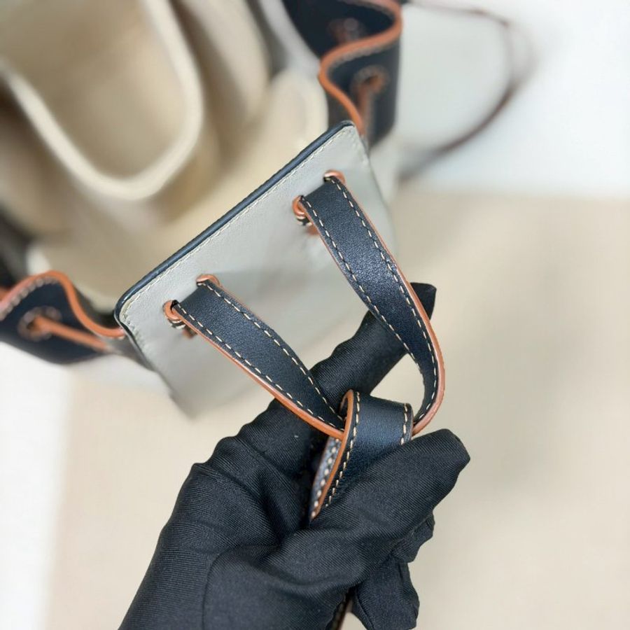 🏷Loewe 羅意威．Mini Hammock 吊床包/客人寄賣-18