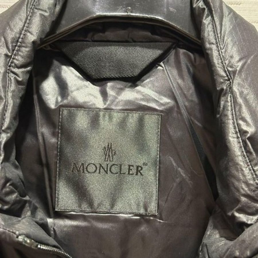 💎Han's house精品服飾💎moncler Biham 消光 羽絨 外套 可水手洗 現貨 2/3/4原價 41300-2