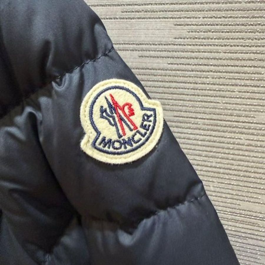 💎Han's house精品服飾💎MONCLER Pasenza 中版 羽絨 外套 現貨 青年款 原價41000-2