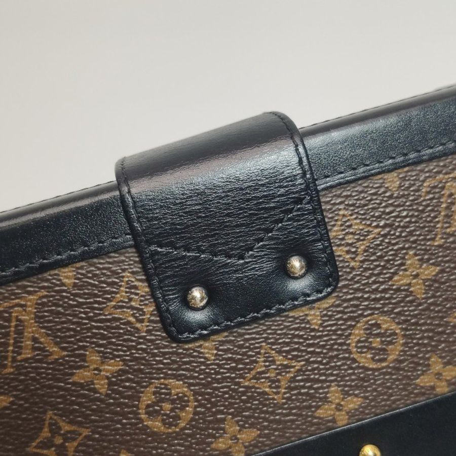 Louis Vuitton (LV) Petite Malle小盒子小號牛皮Monogram印花S-lock鎖扣斜挎包肩包-25